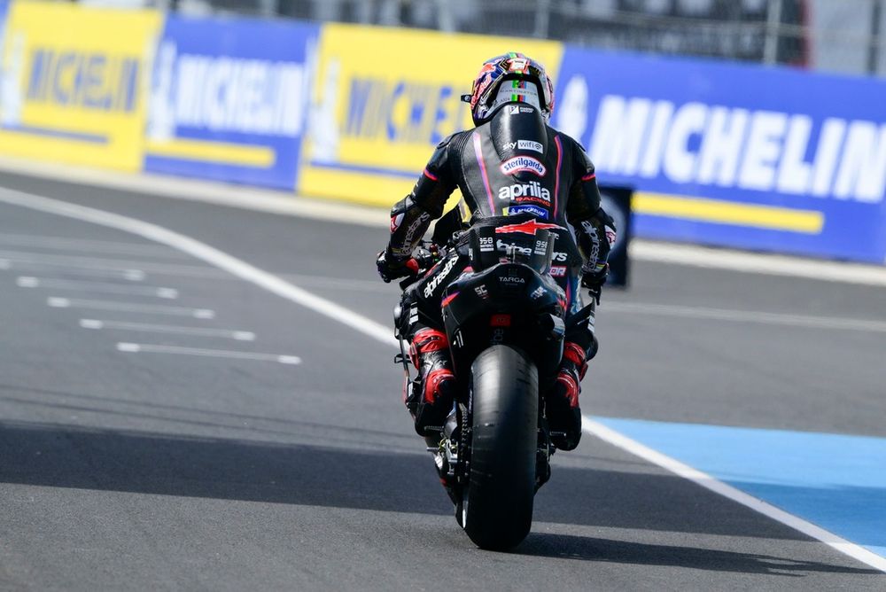 Marc Marquez takes pole as Pedro Acosta falls
