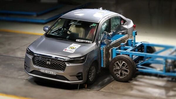 هوندا آماز جدید در تست تصادف NCAP در بهارات رتبه ایمنی 5 ستاره بزرگسالان را دریافت کرد.