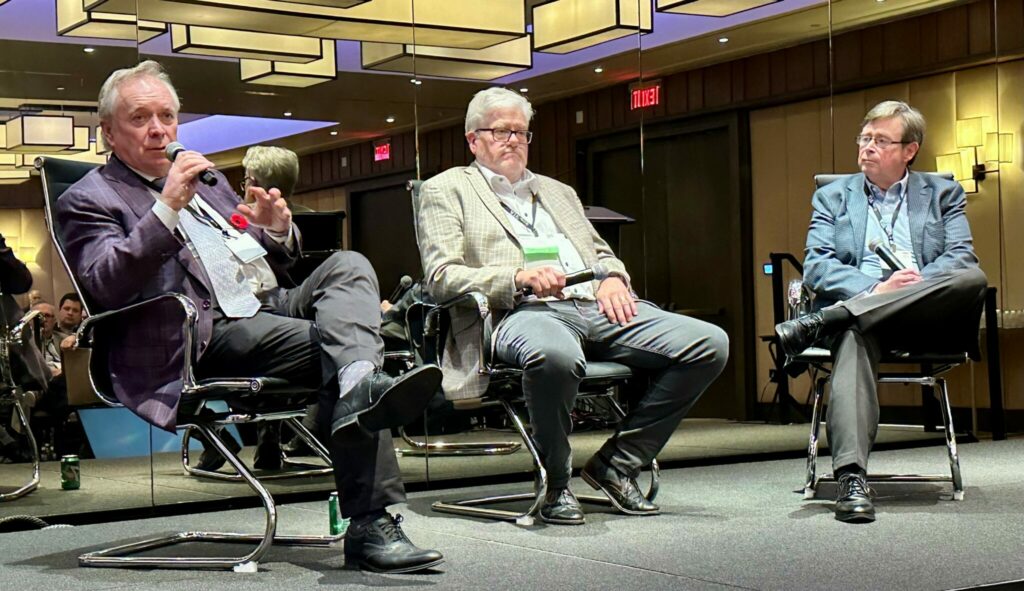 مولن، مدیران TFI به ناوگان توصیه می کنند که کمربندهای خود را ببندند و استعدادها را در طول رکود حفظ کنند.